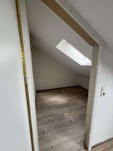 Luminoso appartamento duplex di 4 locali con balcone DA SUBITO SOLO CON WBS – Foto 17