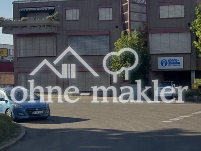 Étage de bureaux au 1er étage avec logement au-dessus, 1er étage, à louer directement par le propriétaire – Photo 1