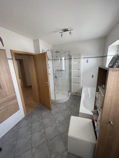 Ingolstadt-Haunwöhr’da aile cenneti – Aranan bir konumda geniş yaşam alanı – Bad