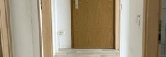 Neuer Glanz auf gemütlichen Quadratmetern: Lichtdurchflutete 3-Raumwohnung mit Balkon