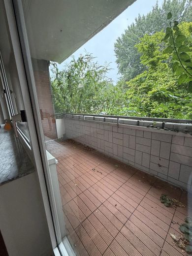 Sonnige Erdgeschosswohnung mit 2 Balkonen – Balkon