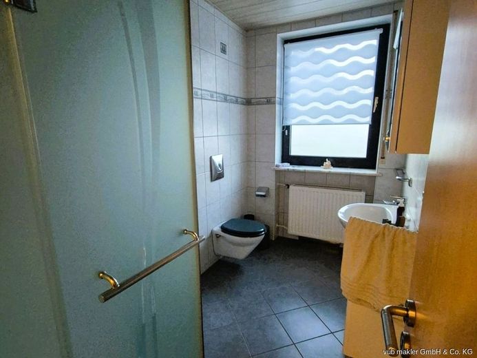 RESERVIERT Vielseitiges Wohn- und Geschäftshaus mit Einliegerwohnung auf großzügigem Grundstück in Pullenreuth – VUB0002334-5