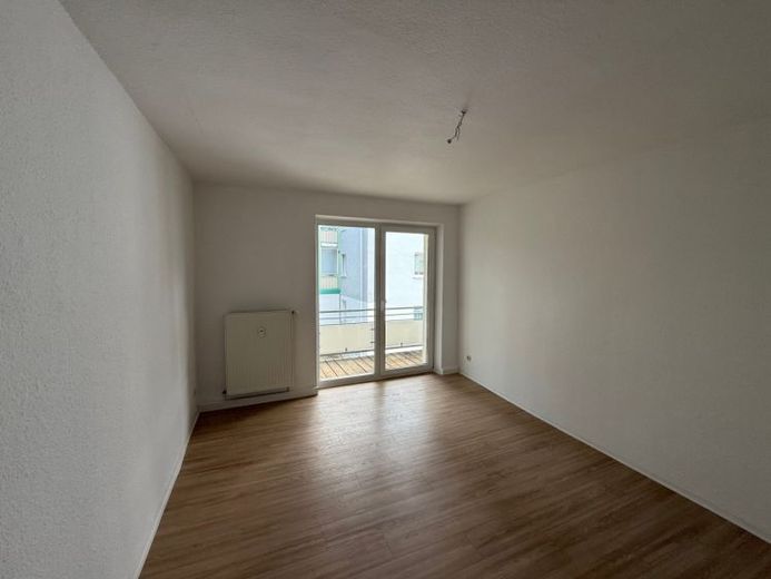 Sehr schöne 3-Raum-Wohnung in Gera - Debschwitz-West mit Balkon – Foto 1