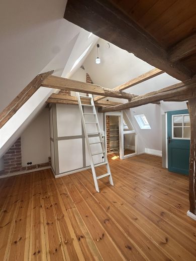Altstadt-Fachwerkhaus mit Innenhof – Foto 6