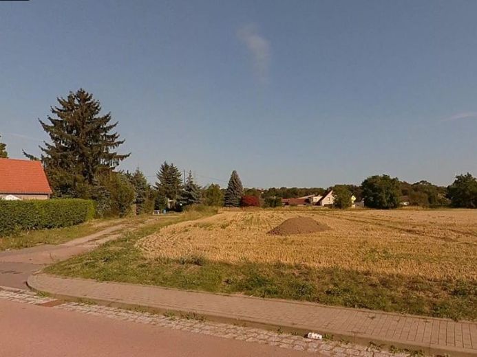 Promoteurs immobiliers, à vos marques : terrain constructible dans un emplacement recherché de Weißenfels selon une procédure de plan d’urbanisme – Photo 1