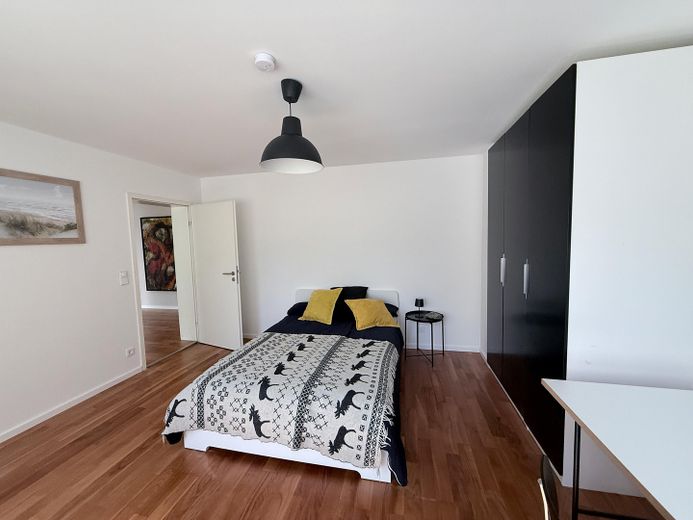 Exklusive möblierte Doppelhaushälfte mit 175 m², großem Privatgarten und Loftcharakter in Gräfelfing – Schlafzimmer 3