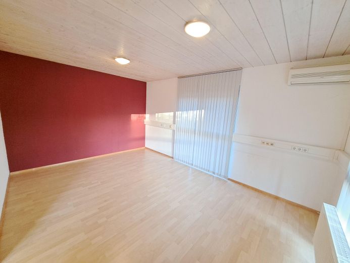 Repräsentative, lichtdurchflutete und klimatisiere Büro- / Praxisfläche in Durmersheim – Raum 3