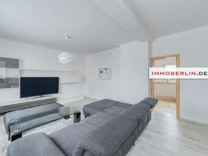 IMMOBERLIN.DE - Desirable location! Perfectly renovated house and/or building plot – Photo 1