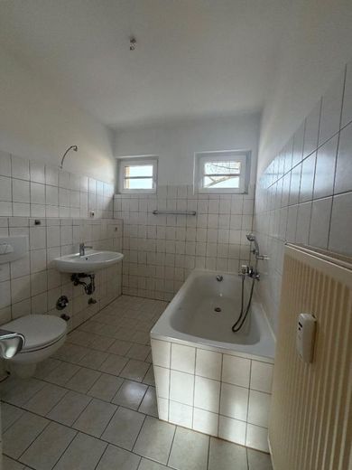 Helle 3-Zimmer-Wohnung im 1. OG sucht Nachmieter - Reusa nahe dem Krankenhaus – Bild 11
