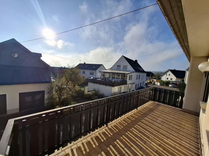 Balkon (Morgensonne, Küche)