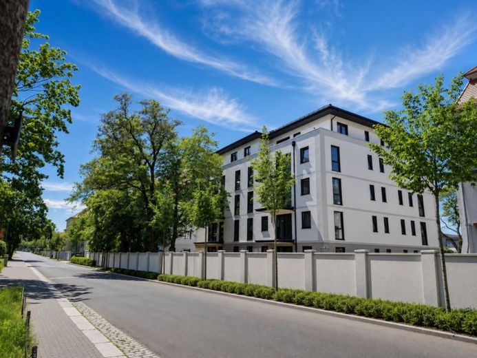 SCHÖNE 3-RAUM WOHNUNG IM 2. OBERGESCHOSS – Foto 1