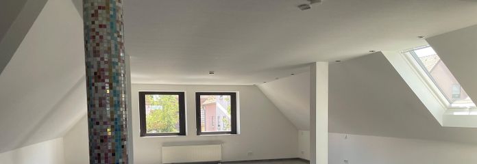Незвичайний лофт із терасою на даху в Геддесгаймі – Schlaf- Arbeitsbereich