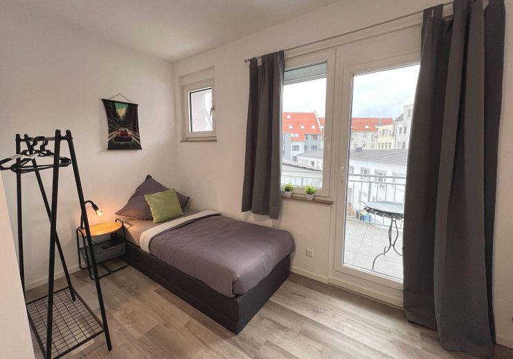 Wohnzimmer & Terrasse (2/2)