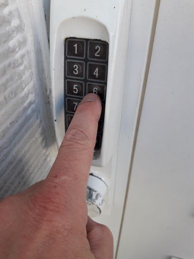 ***Traumhaftes Haus mit Whirlpool zwischen Köln und Bonn – Wohnen – Türcode