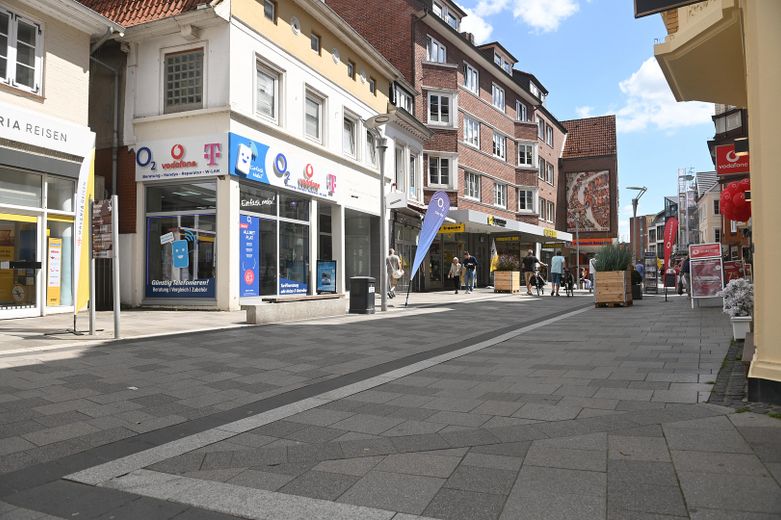 Straßenansicht 1