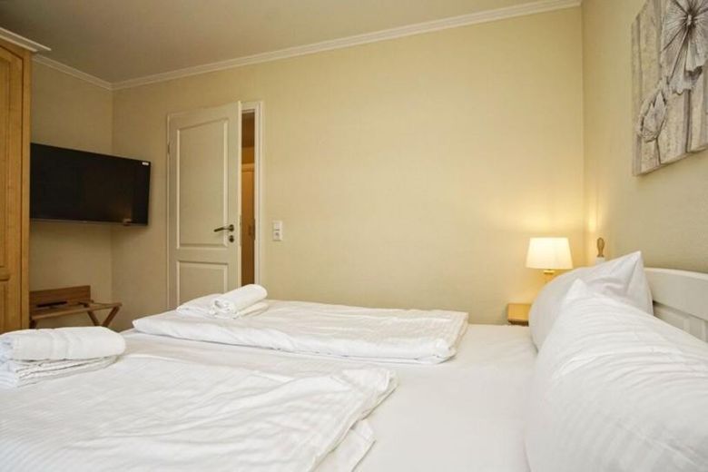 Beim Frühstückskaffee schon den Meerblick genießen – 3-Zimmer-Wohnung in allerbester Lage – Vom Bett aus Fernsehgucken