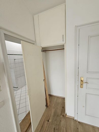 mehrere Einbauschränke