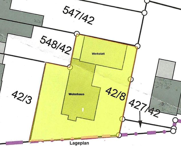 Zweifamilienhaus mit Werkstatt in zentraler Lage. – Lageplan