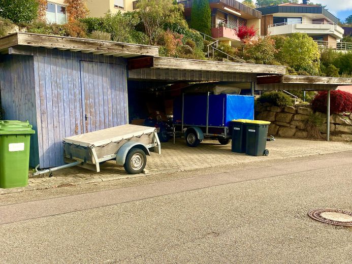 Carport mit Schuppen