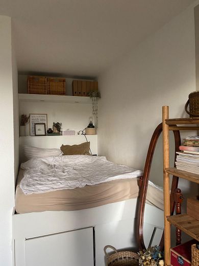 teilmöblierte 1 Zimmerwohnung mit Loggia und Einbauküche – Foto 9