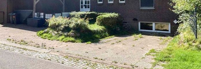 Casa unifamiliare con seminterrato completo in posizione ai margini dei campi e vista panoramica