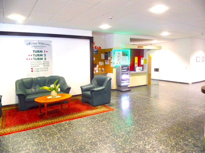 Foyer und Kiosk