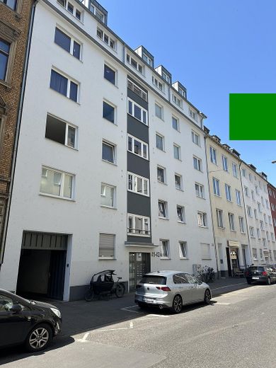 2-Zimmer-Wohnung mit sonnigem Balkon in begehrter Lage – Titelbild