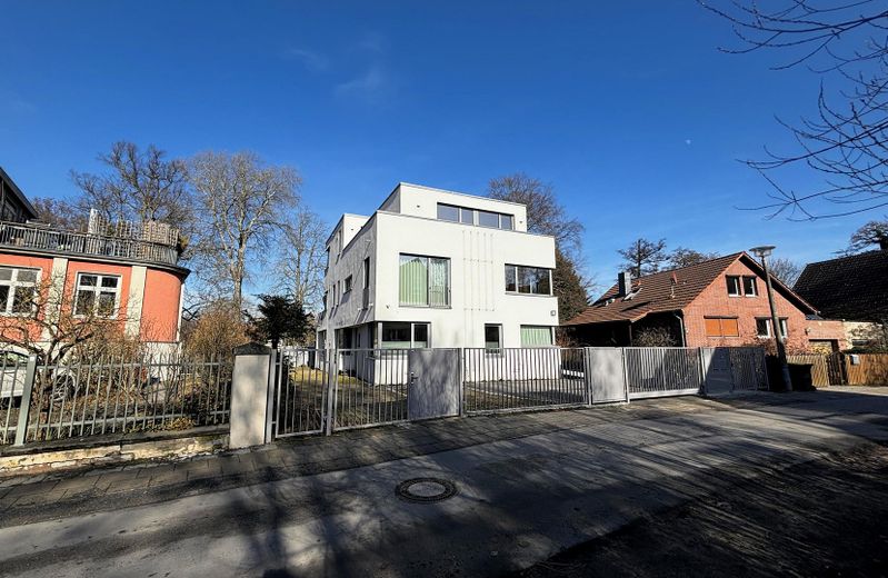 Straßenseite SW