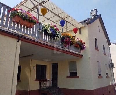 ACCATTIVANTE, ADATTA ALLE FAMIGLIE – DOPPIO GARAGE – 1782734563_d5f3f4c.jpg