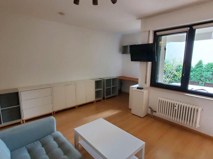 Apartamento amueblado con terraza soleada cerca del Havel, sin comisión – Foto 14