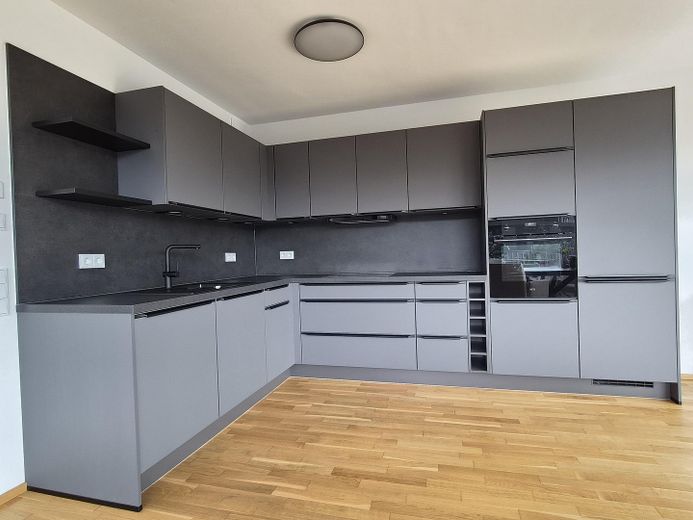 Vida prémium con vistas al Elba | Marina Garden Dresden | Amueblado / Sin amueblar – Foto 2