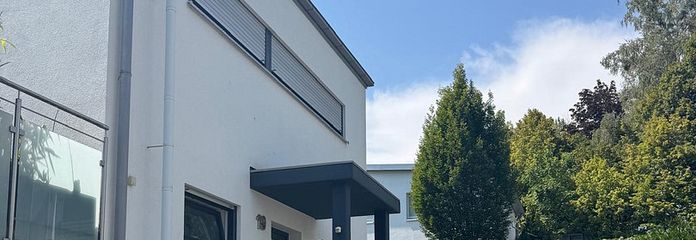 Traumhaftes Einfamilienhaus mit Seesicht im Guggenbühl – Eingangsbereich