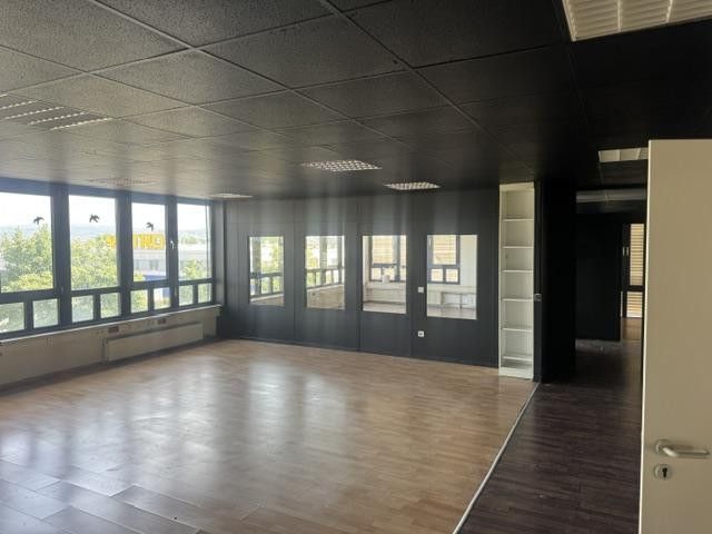 schöne helle Büroflächen Büro Buero 50-500 QM in zentraler Lage mit Parkplätzen und Aufzug – Foto 14