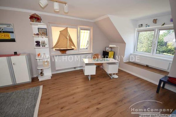 Schöne 3 Zi. Wohnung mit viel Platz  &  Privatsphäre