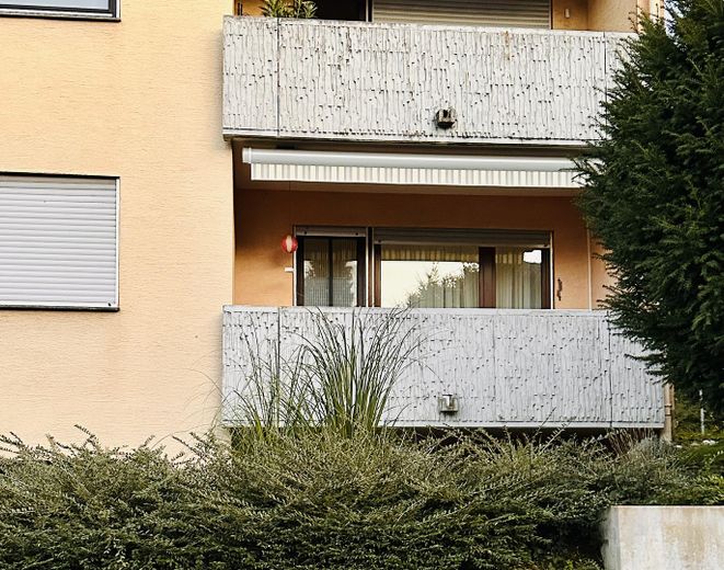 Appartamento di 4,5 locali a Benningen – senza provvigione – Balkon Straßenseite