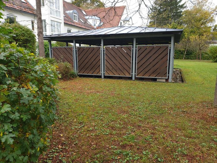 Pavillon Fahrräder/Müll