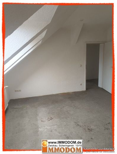 2-Zimmer-Wohnung in Zwickau-Oberplanitz im Dachgeschoss zu vermieten! – Wohnen (vor Reko)