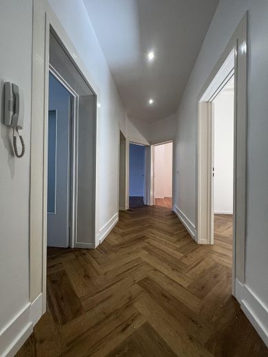 Commission-free - Charming old building gem in Durlach – freshly renovated and ready to move in – Eingangsbereich - Flur 