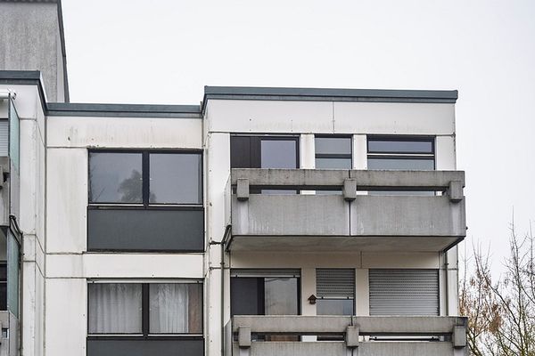 2‑Zimmer‑Wohnung in Stuttgart‑Sillenbuch – mit Westbalkon & TG & 2 Kellerräume