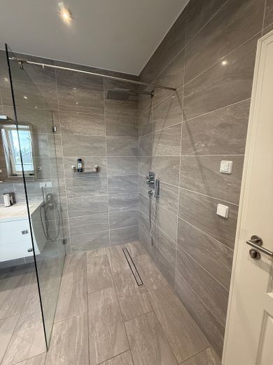 Bad OG - Dusche