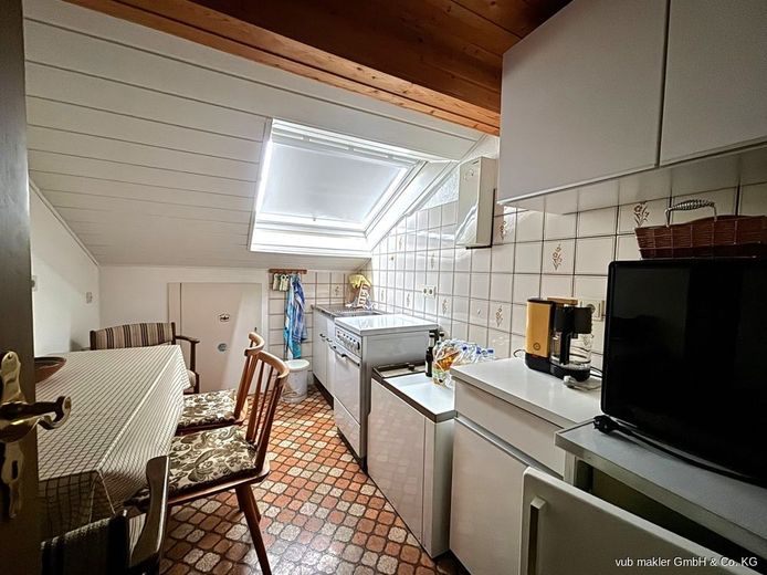 Zeitgemäß investieren: Mehrfamilienhaus in Bad Steben – VUB0002335-12