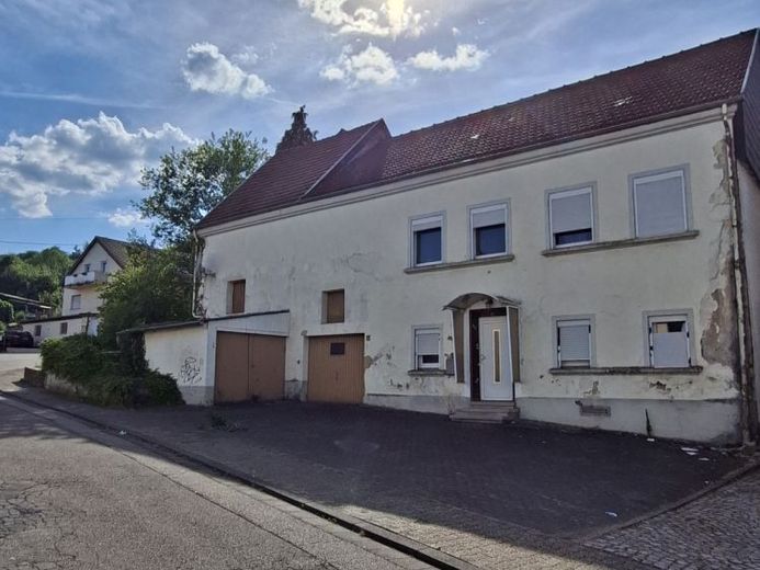 Ehemaliges Bauernhaus in Lebach-Steinbach zu verkaufen! – Foto 1