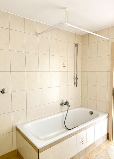 Helle Wohnung in ruhiger Lage mit Balkon – Foto 6