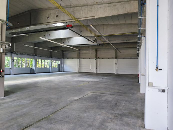 Gewerbehalle / Lagerhalle / Halle 624qm / Büro 247qm in 91126 Rednitzhembach – Hallenfläche