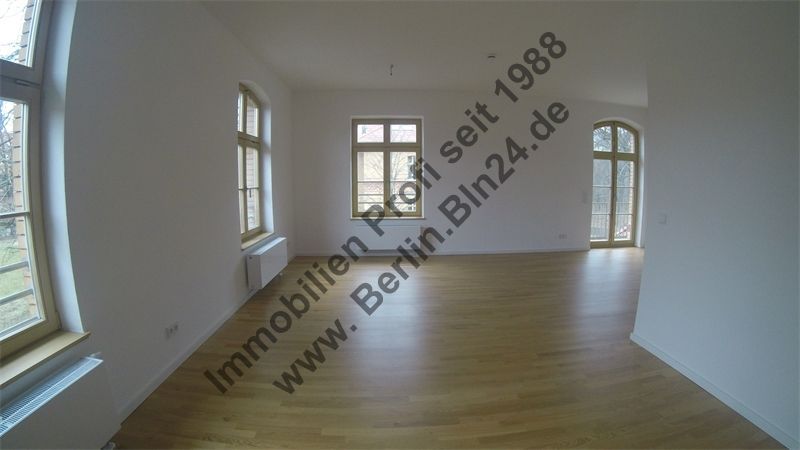 Wohnung zum traumhaften Erstbezug im Denkmalobjekt mit 2 Bädern sowie 2 Tiefgaragenplätzen – G0013410