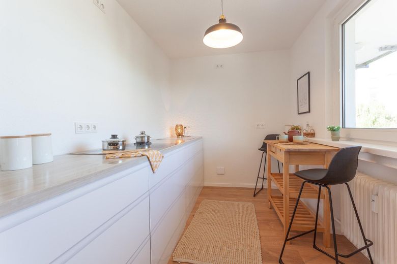 Frisch renovierte 3-Zimmer Eigentumswohnung mit Südbalkon und Aufzug – Küche