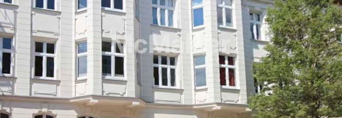 Wohnen mit Altbaucharme: 4-Zimmer-Wohnung im 1. OG mit Balkon und Gartennutzung