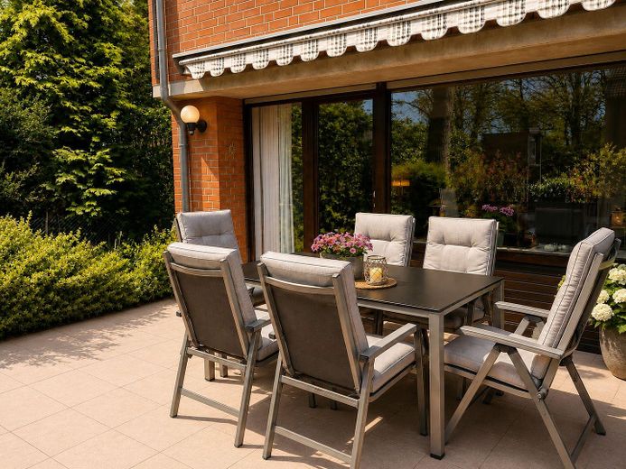 Raumwunder in ruhiger Sackgasse, Reihenhaus, Endreihenhaus – Terrasse