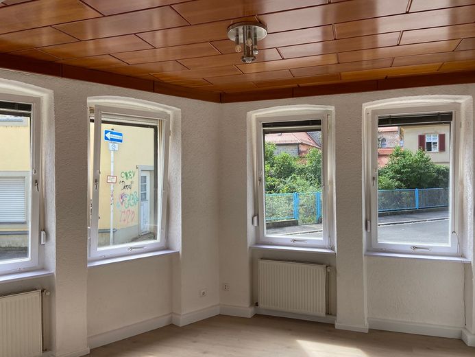 Sin comisión de particular: inmueble histórico de inversión con amortización por patrimonio (antiguo monasterio) – 3 viviendas + potencial de ampliación en Bamberg-Theuerstadt – Foto 11