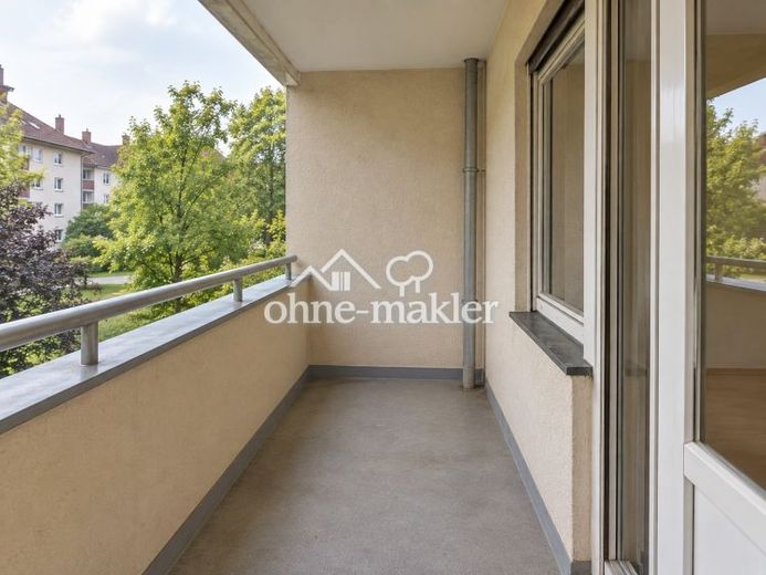 Renovierungsobjekt für große Familie/Kapitalanleger – 4/5-Zimmer-Erdgeschosswohnung Nieder-Eschbach – Foto 1